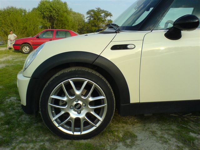 [Bild: attachment.php?attachmentid=15079&stc=1&d=1146053654]