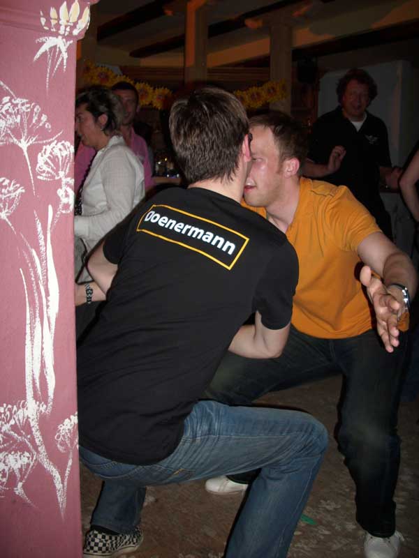 [Bild: attachment.php?attachmentid=65202&stc=1&d=1273426419]