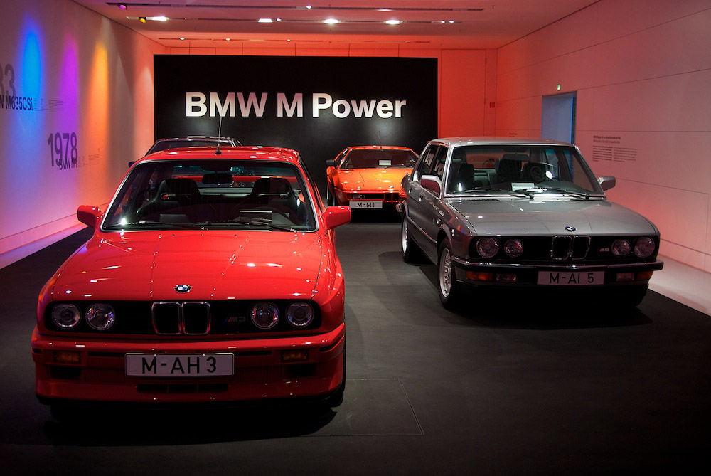 [Bild: bmw_welt_13.jpg]