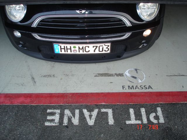 [Bild: Hockenheim-2006-Pitlane.jpg]