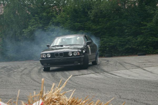 [Bild: m5_drift_heimsheim.jpg]