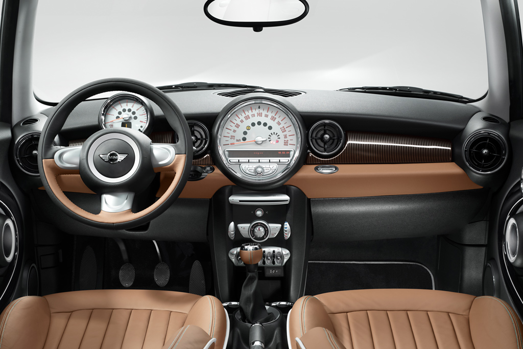 [Bild: mini_50_mayfair_r56_cockpit.jpg]