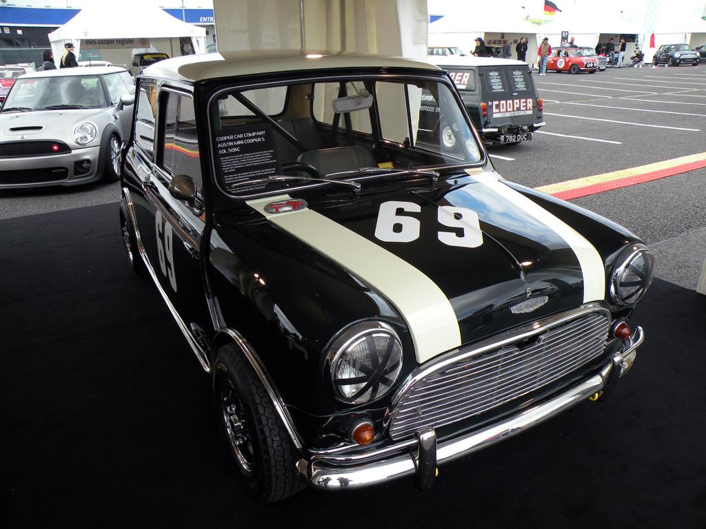 [Bild: mini_classic_mini_united_2009.jpg]