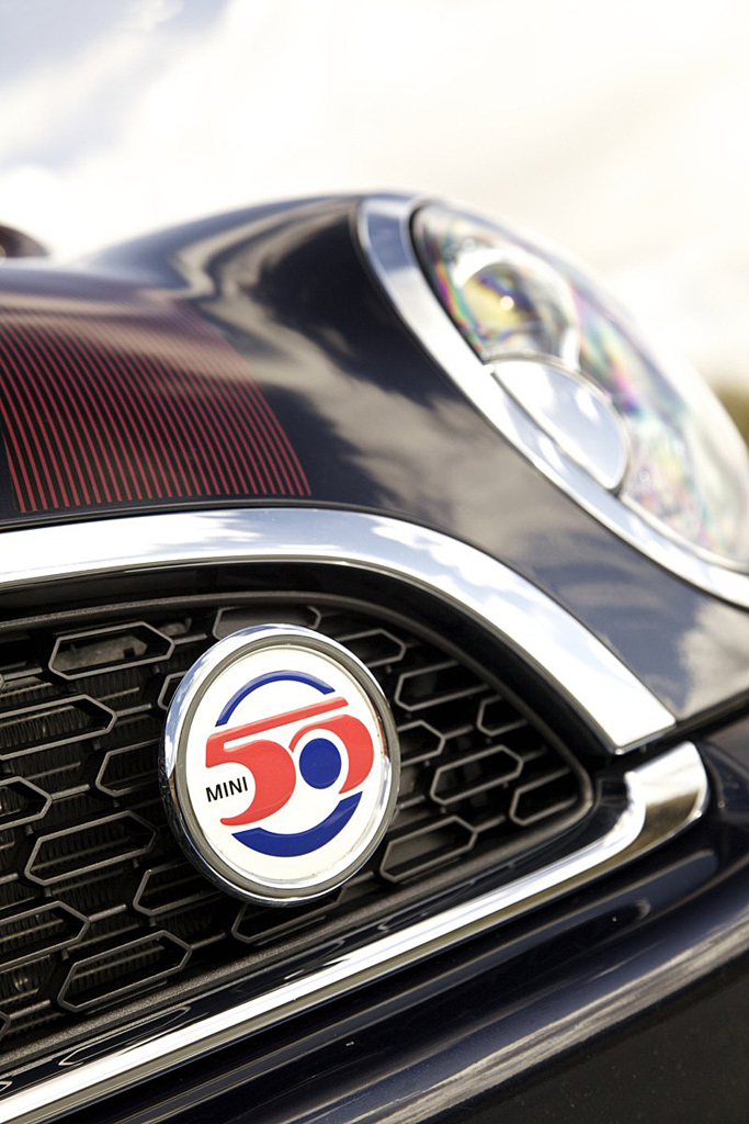 [Bild: mini_clubman_r55_hampton_50_badge.jpg]