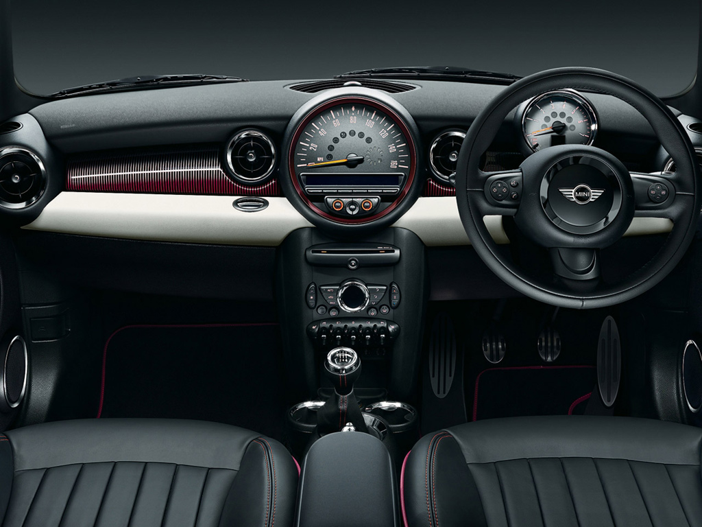 [Bild: mini_clubman_r55_hampton_cockpit_colour_...e_grey.jpg]