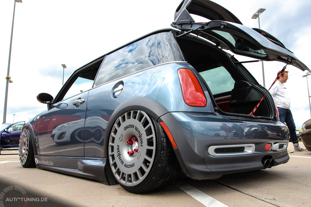 [Bild: mini_cooper_s_jcw_gp_kit_r53_tuning_02.jpg]