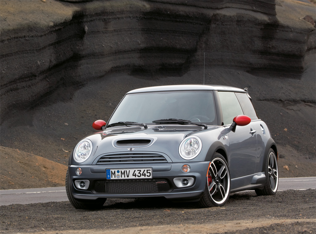 [Bild: mini_cooper_s_jcw_gp_r53_li_vo.jpg]