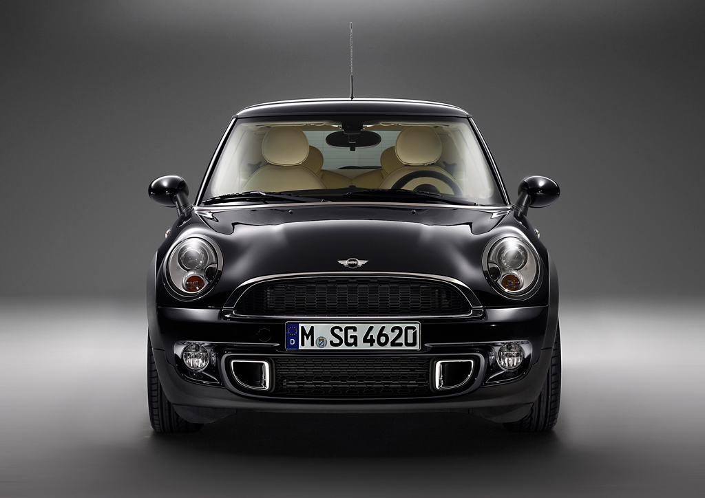 [Bild: mini_inspired_by_goodwood_r56_front.jpg]