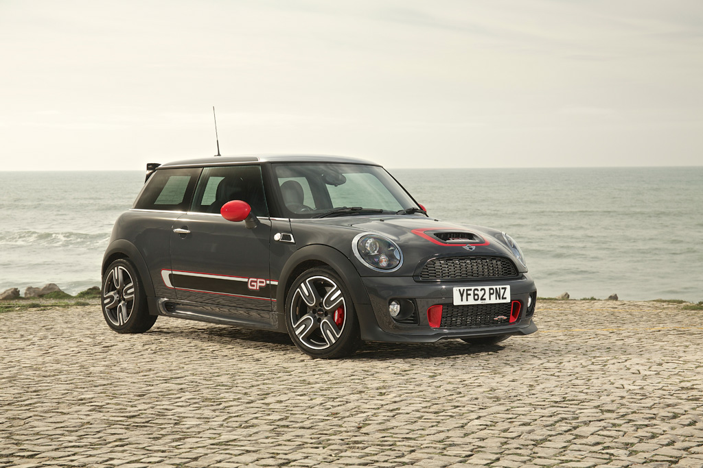 [Bild: mini_jcw_gp_r56_strand_front.jpg]