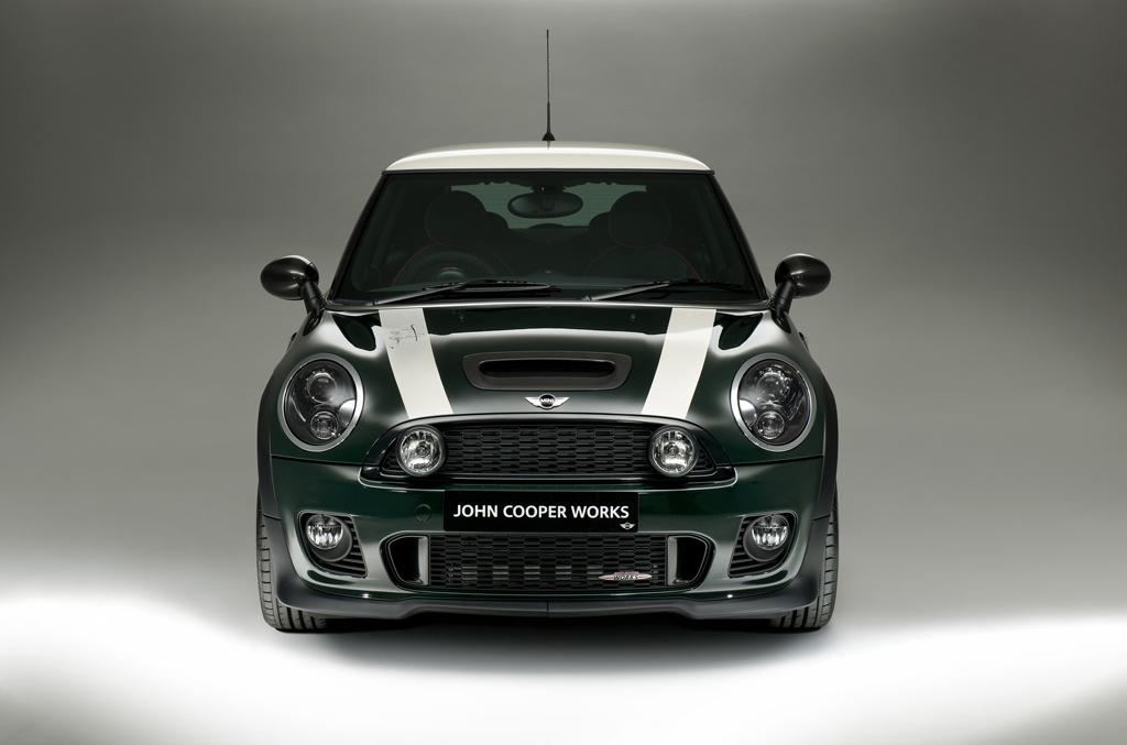 [Bild: mini_john_cooper_works_r56_world_champio..._front.jpg]