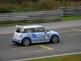 [Bild: mini_challenge_2010_salzburgring_26_thumb.jpg]