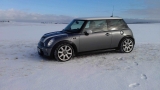 Mini Im Schnee