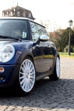 Mini Cooper S mit 18" OZ und KW Gewinde V1