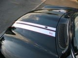 Chrom-Stripes mit rotem Rand
