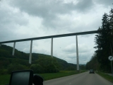 Autobahnbrücke...
